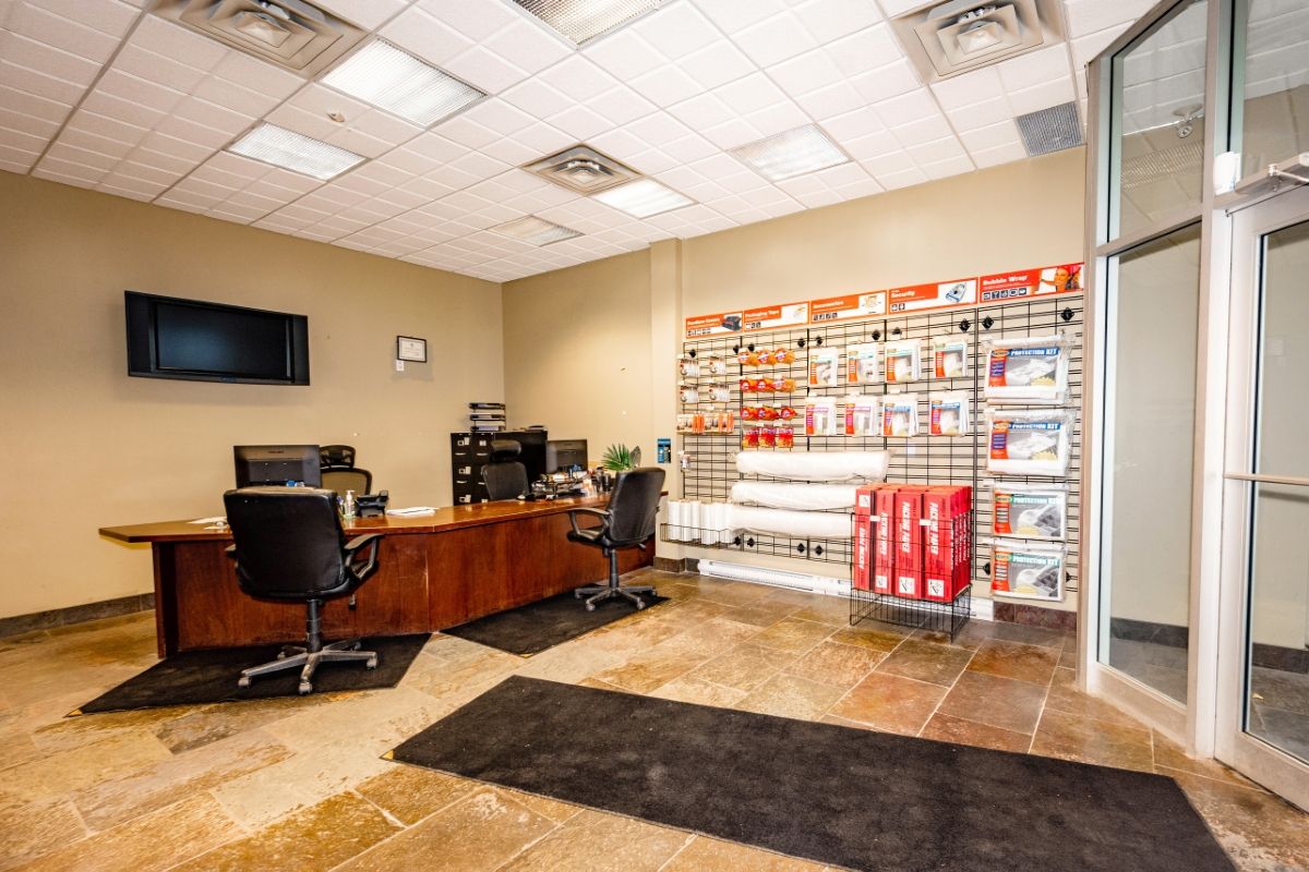 Access Storage - Yorkdale photo 2