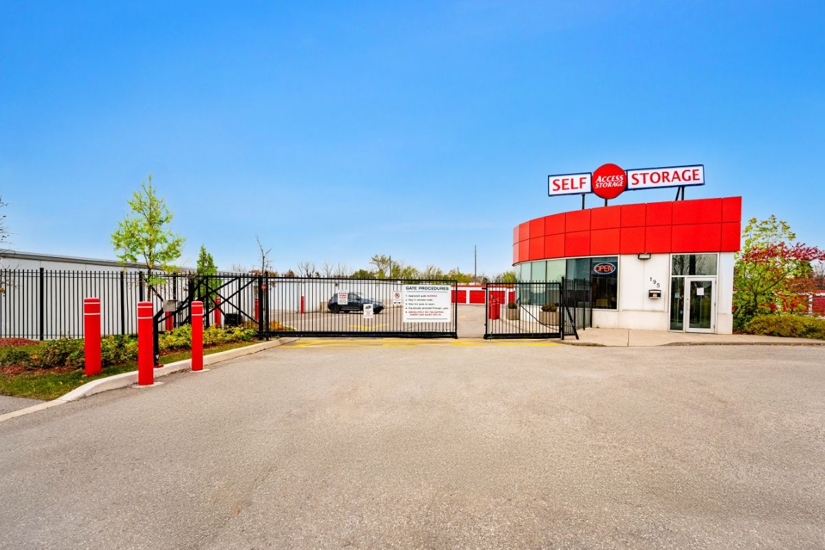 Access Storage - Yorkdale photo 3
