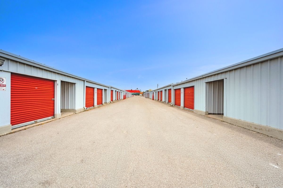 Access Storage - Yorkdale photo 4